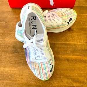 Women’s Puma Deviate Nitro running shoes.